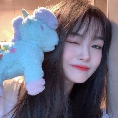 独自夜归的女孩